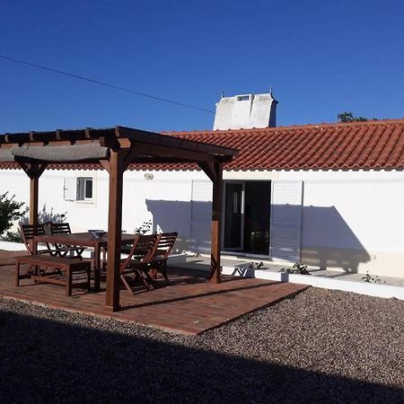 Villa A Espera No Monte Melides Exterior foto